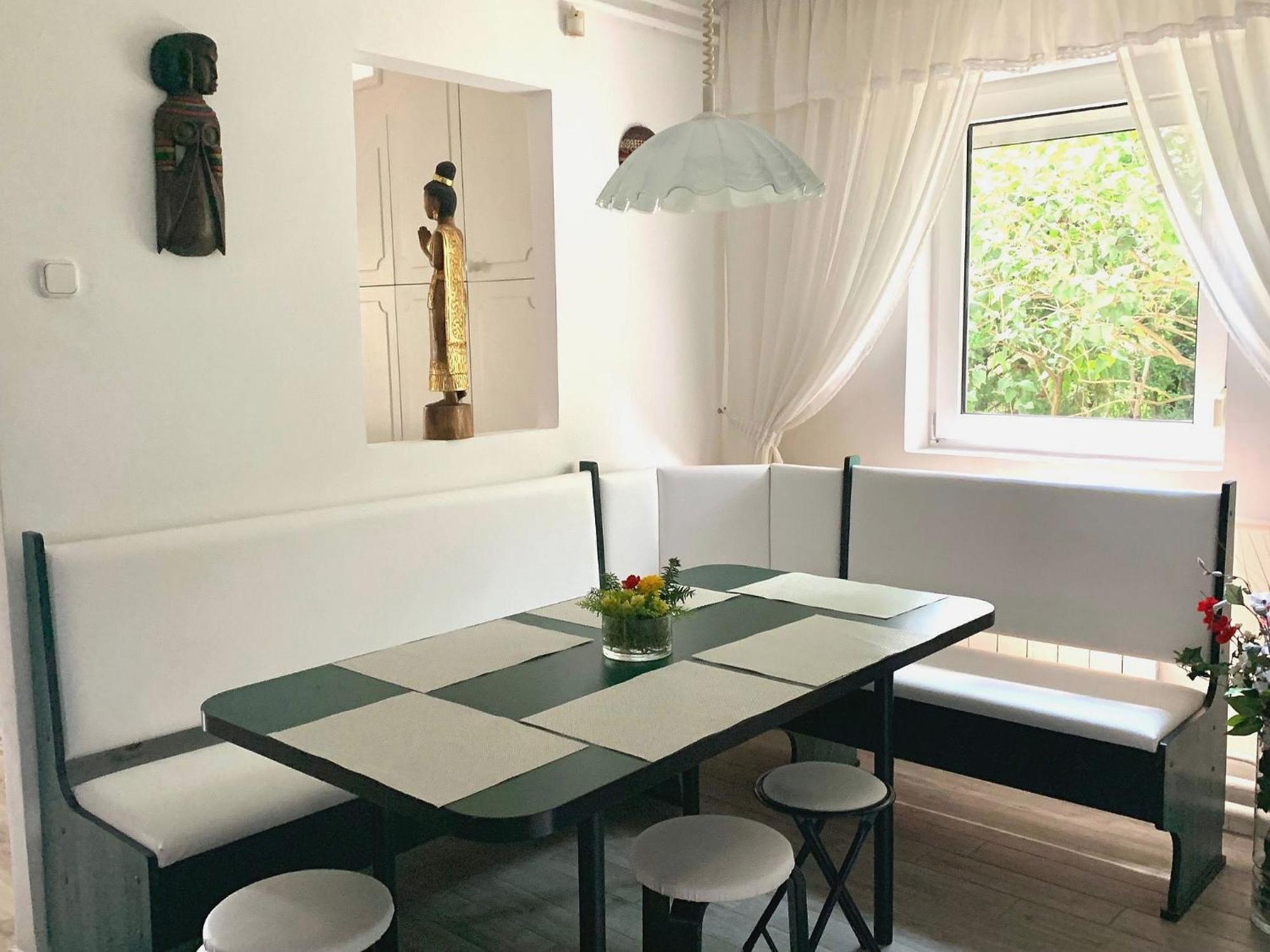 Flair Apartmanhaz Eger Exteriör bild