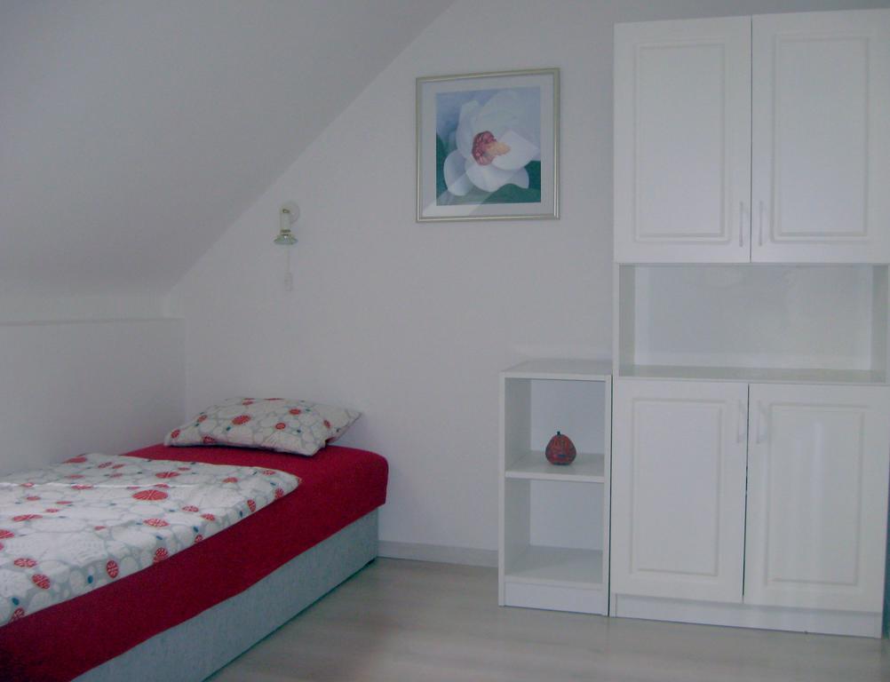Flair Apartmanhaz Eger Exteriör bild